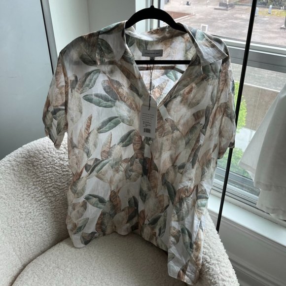 Something Navy floral - Picture 1 of 3
